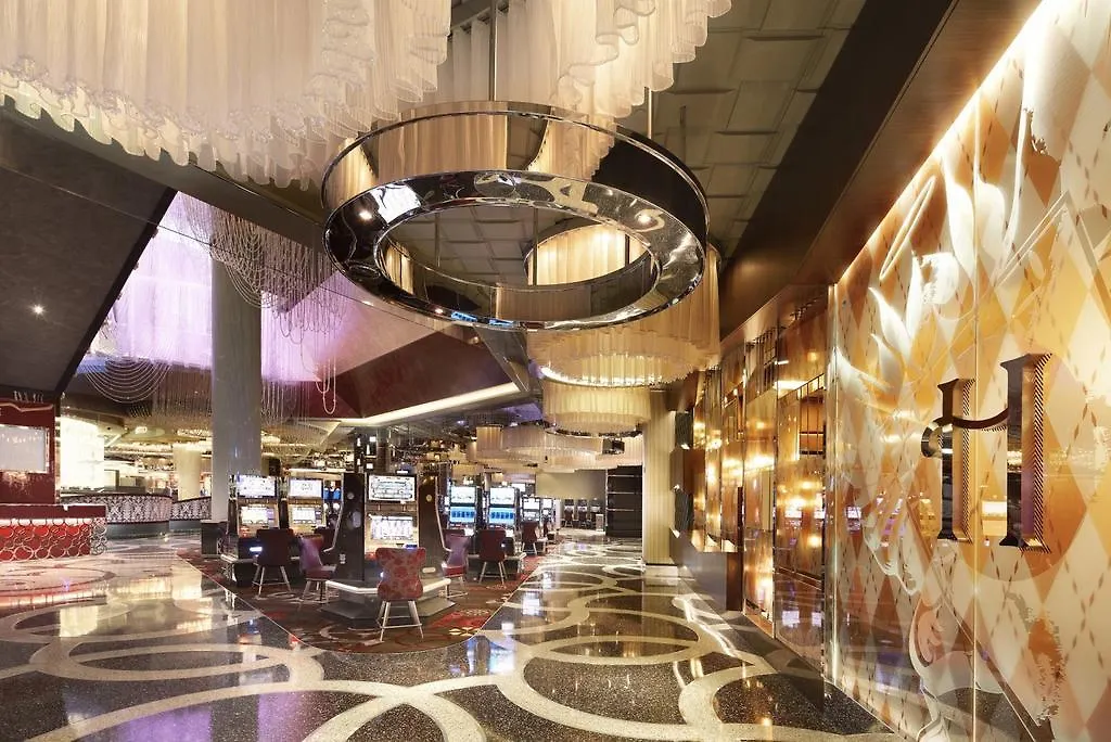The Cosmopolitan Of Las Vegas Resort